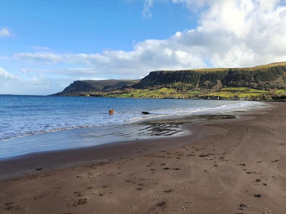 Cushendall Stables Exteriör bild